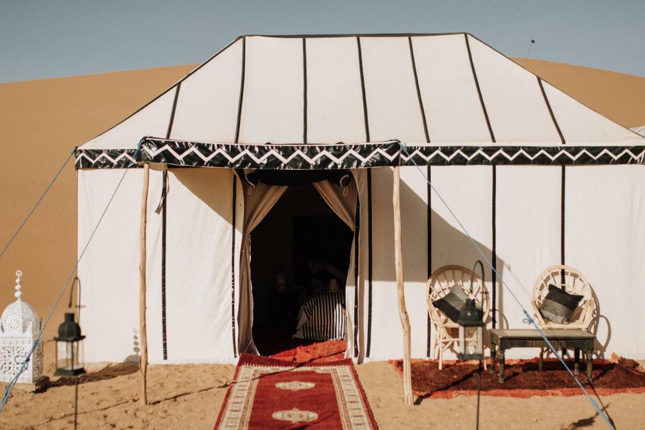 Desert Luxury Camp Erg Chigaga El Gouera Esterno foto
